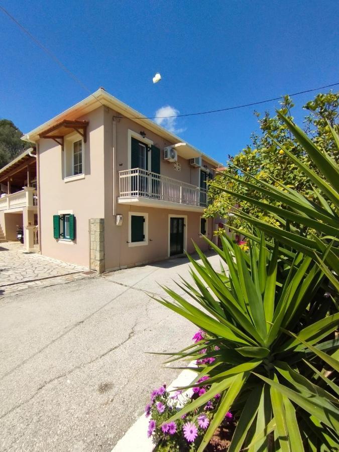 Lofos House Apartment Karavados Bagian luar foto